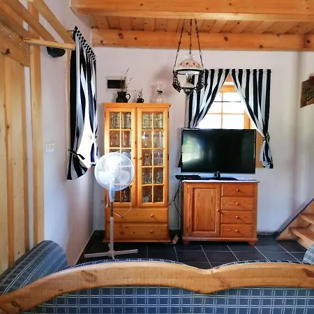 Tatil Evi Julianna Nyaralo *