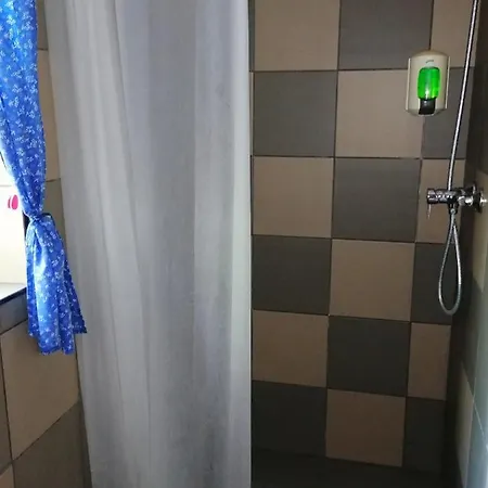 Julianna Nyaralo * Csopak