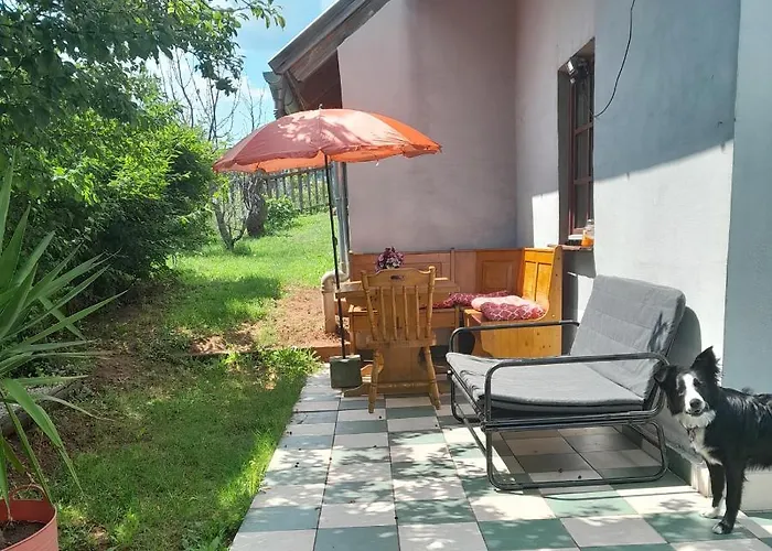 Julianna Nyaralo * Csopak